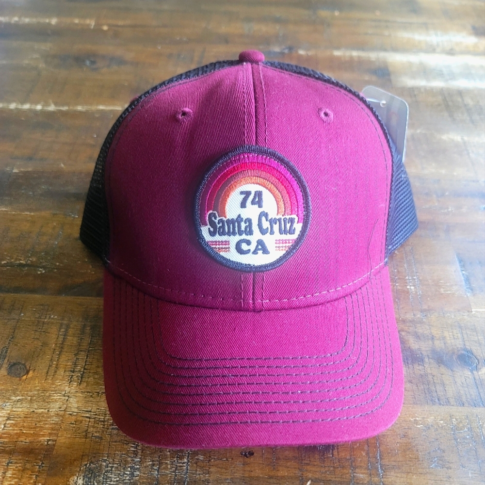 NWT Santa Cruz California Cap 🌴